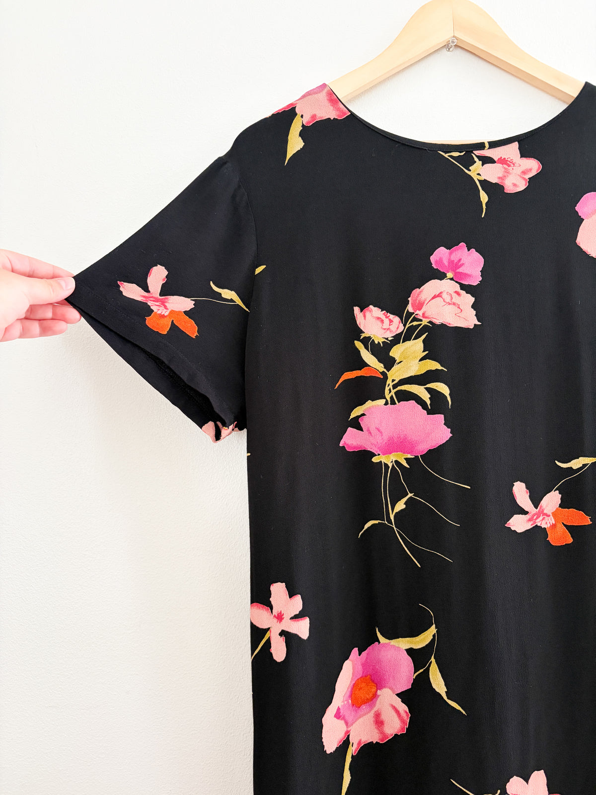 Vintage Black Floral Tie Dress (16)