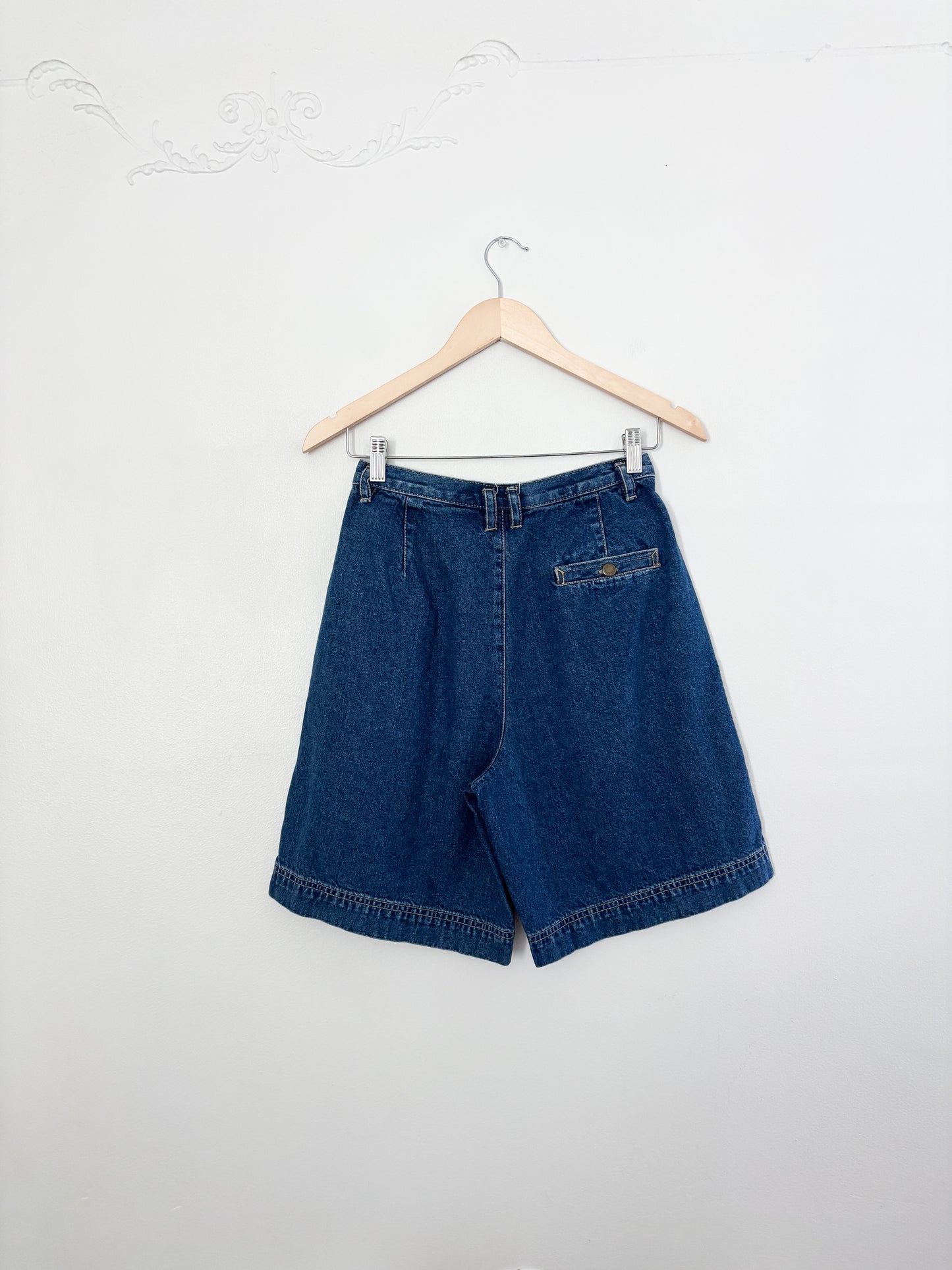 Vintage Liz Claiborne Denim Shorts (24/25”)