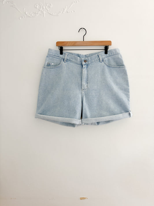 Vintage Lee Denim Shorts (36/37”)