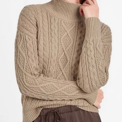 Banana Republic Cable Knit Sweater (M)