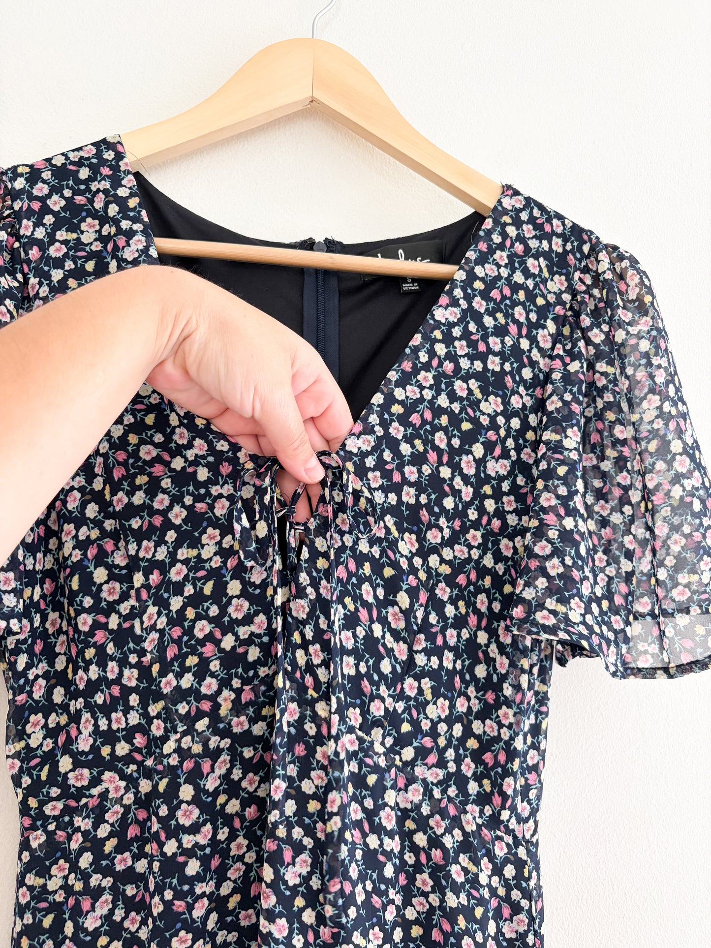 Lulus Floral Dress (S)