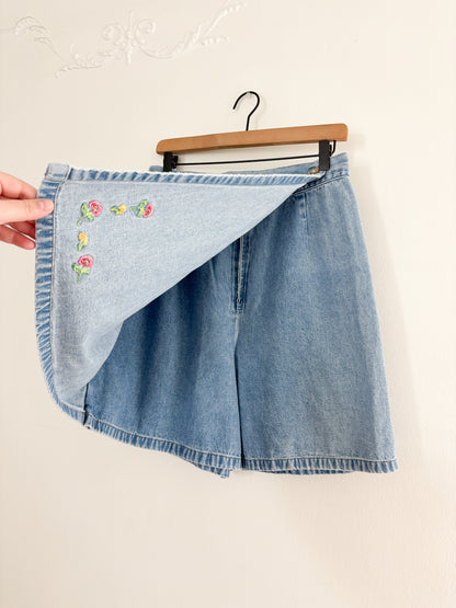 Vintage Cherokee Floral Embroidered Skort