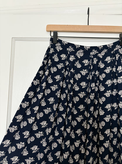 Vintage Talbots Navy Floral Skirt (26”)