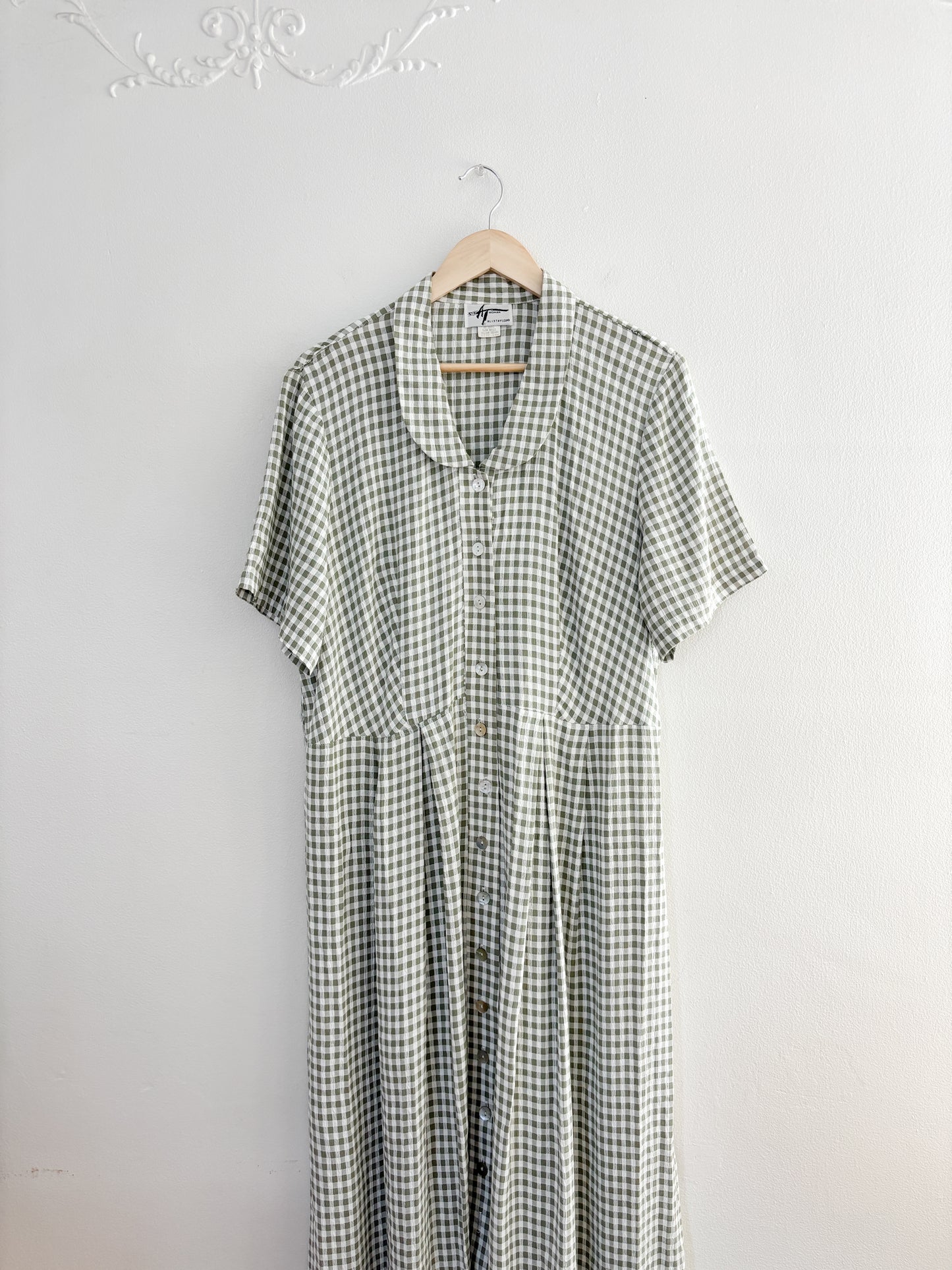 Vintage Sage Gingham Dress (14W)