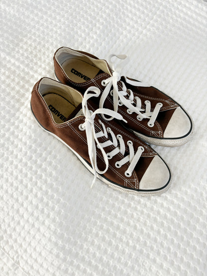 Brown low top converse