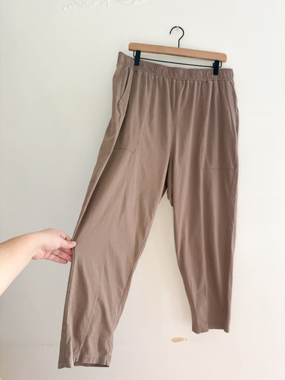 Madewell Seamed Tapered Lounge Pants (XL)