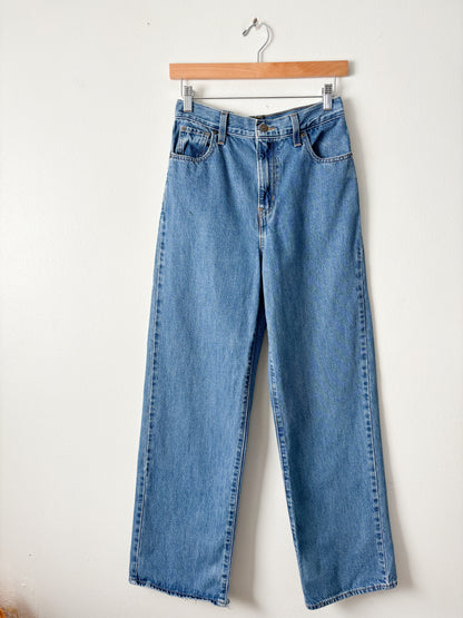 Levis High Waisted Straight Jeans