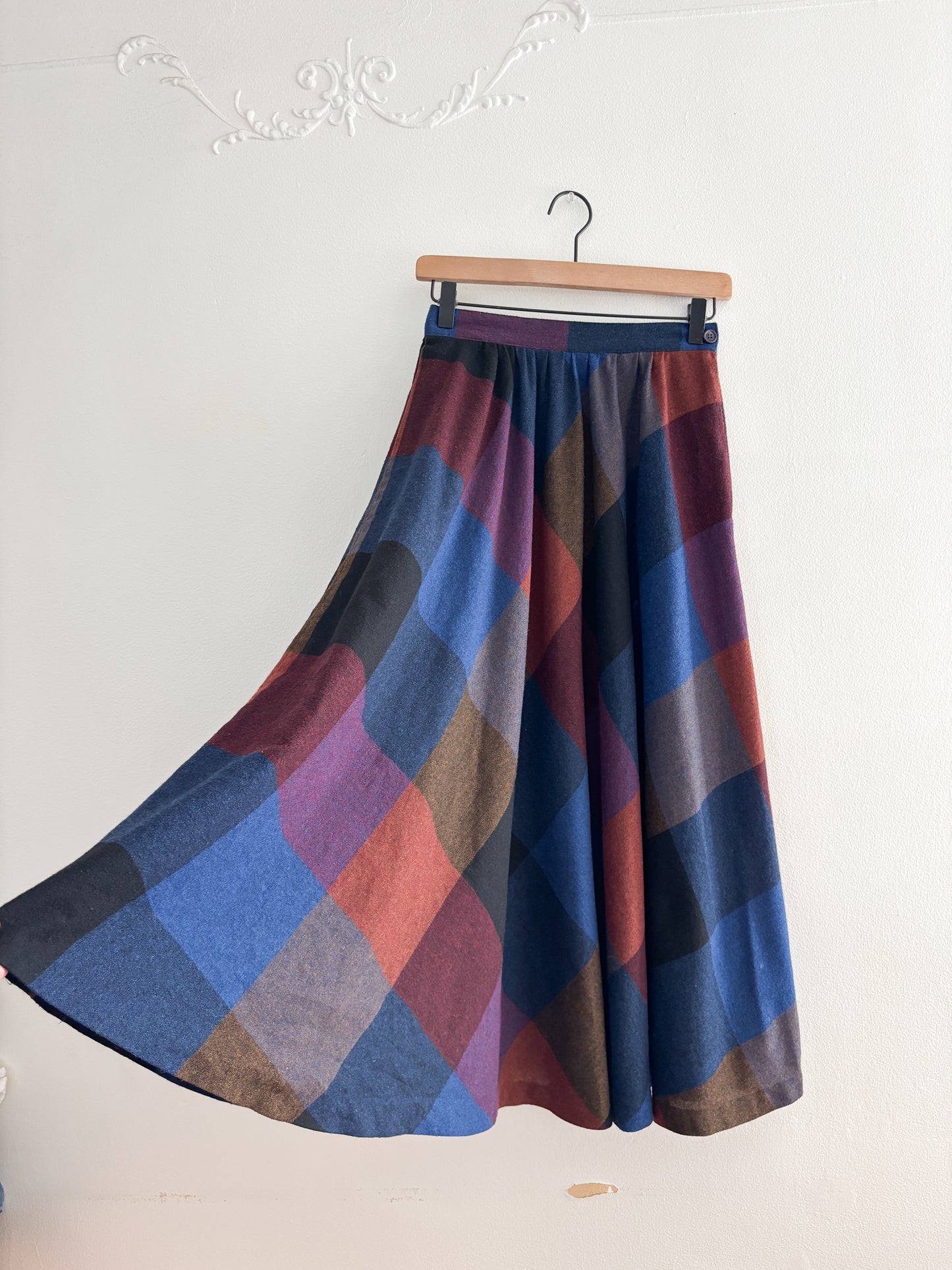 Vintage Patterned Skirt (24”)