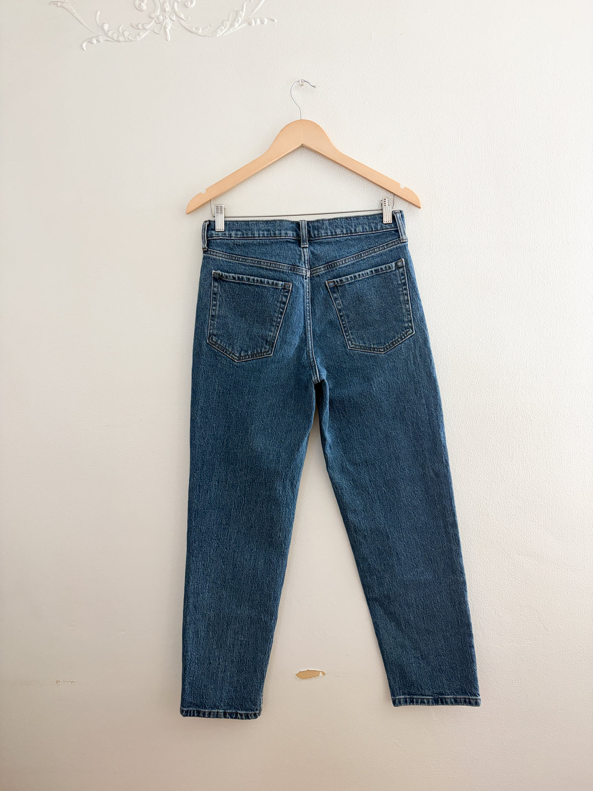 Banana Republic High Rise Straight Jeans (27)