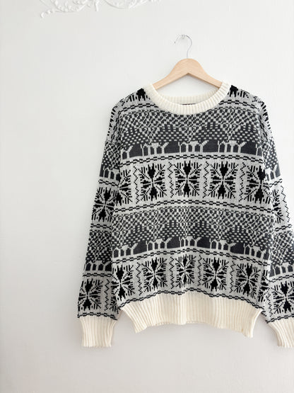 Vintage Patterned Sweater (L)