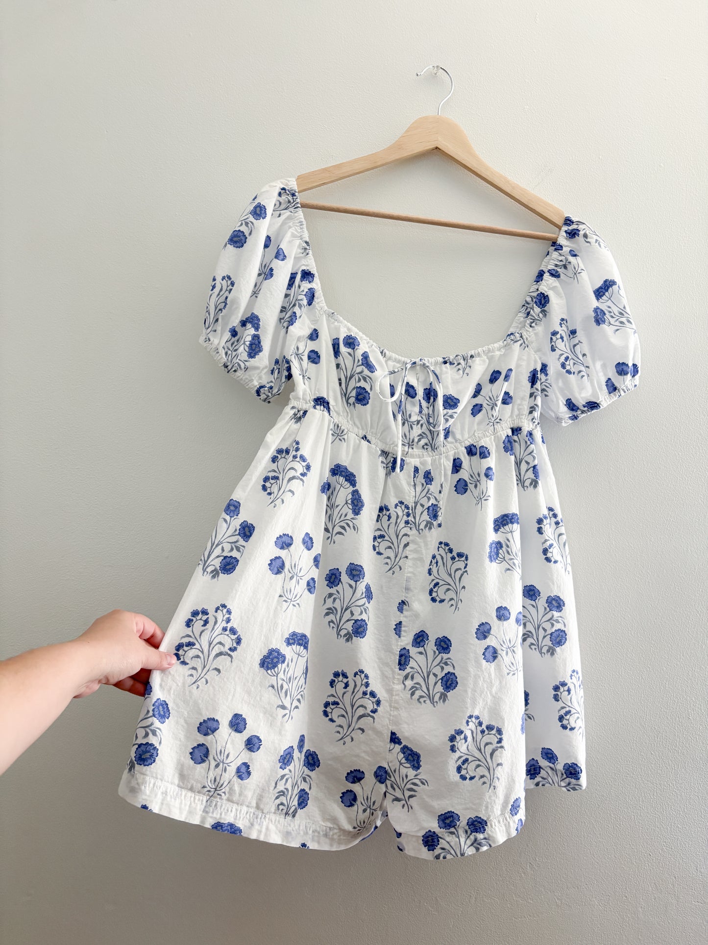 Urban Outfitters Floral Romper (XS/S)