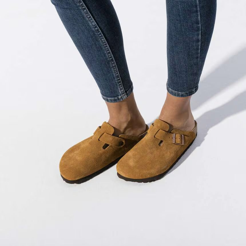 NWT Birkenstock Boston Suede Clogs