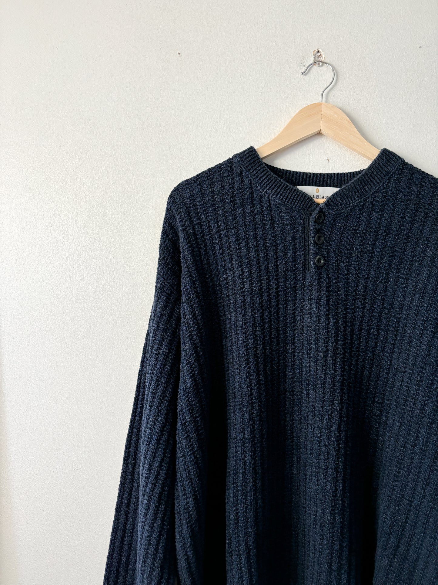 Vintage Bill Blass Navy Henley