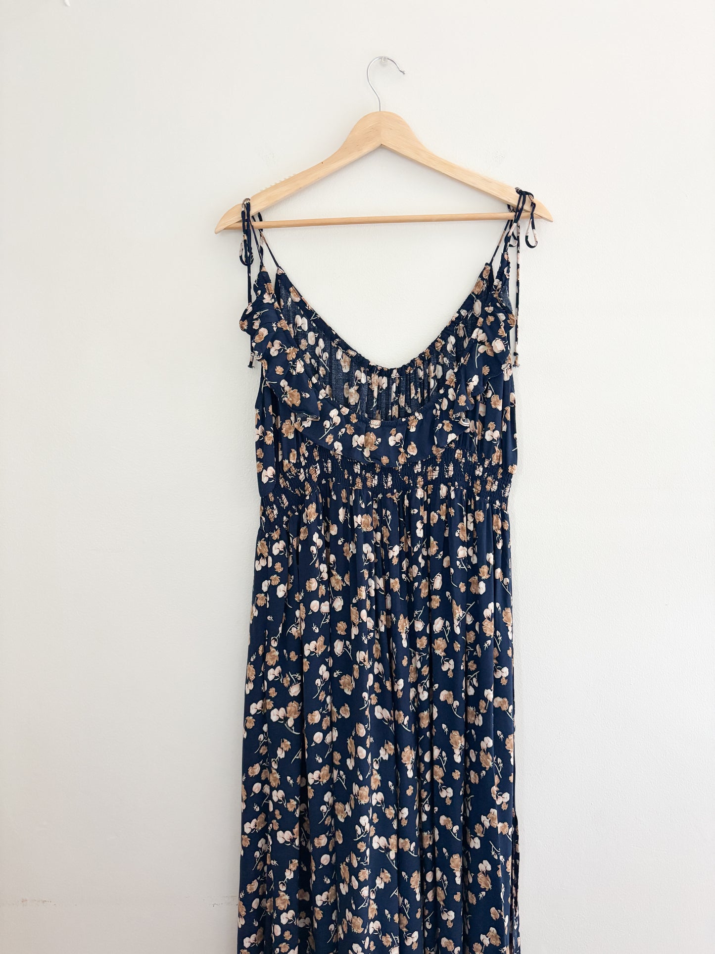 Natural Life floral jumpsuit (XL)