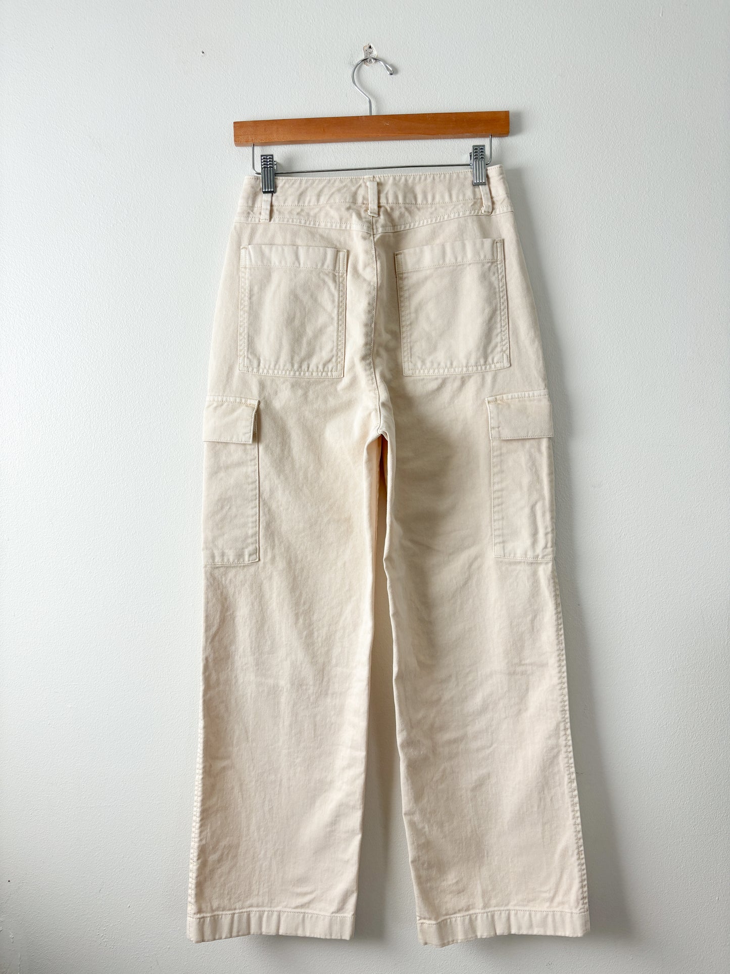 Gap Loose Khaki Cargo Pants