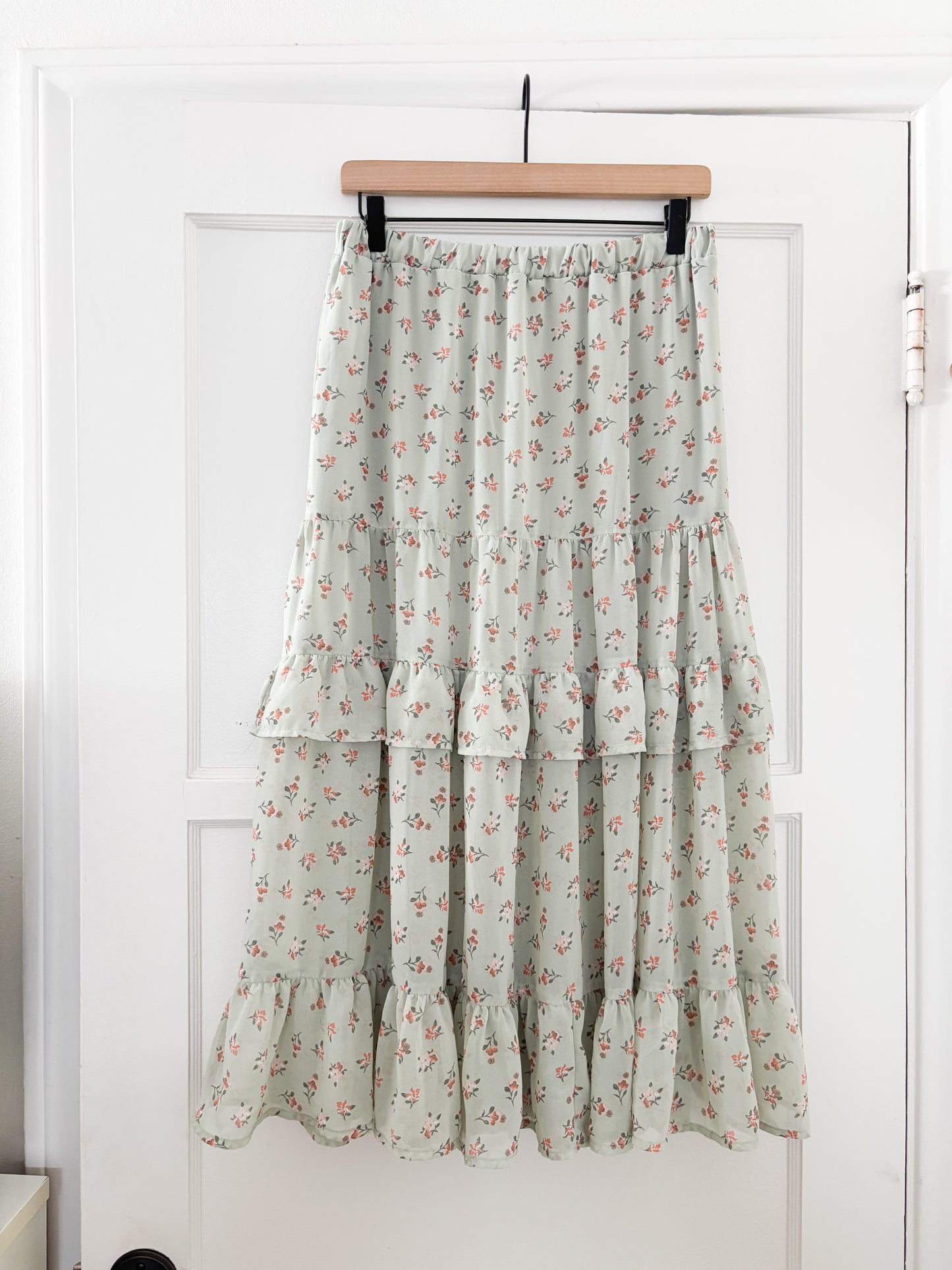 Floral Tiered Skirt (M/L)