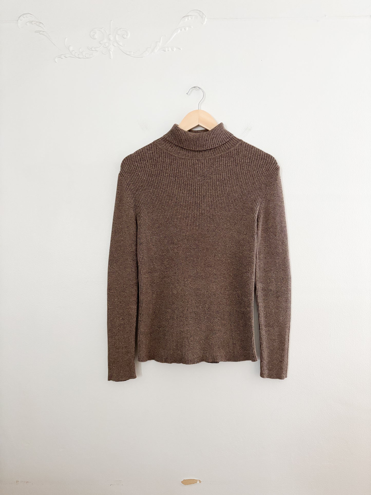 Vintage Brown Ribbed Turtleneck (M)