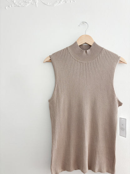 NWT Ribbed Mockneck (XL)