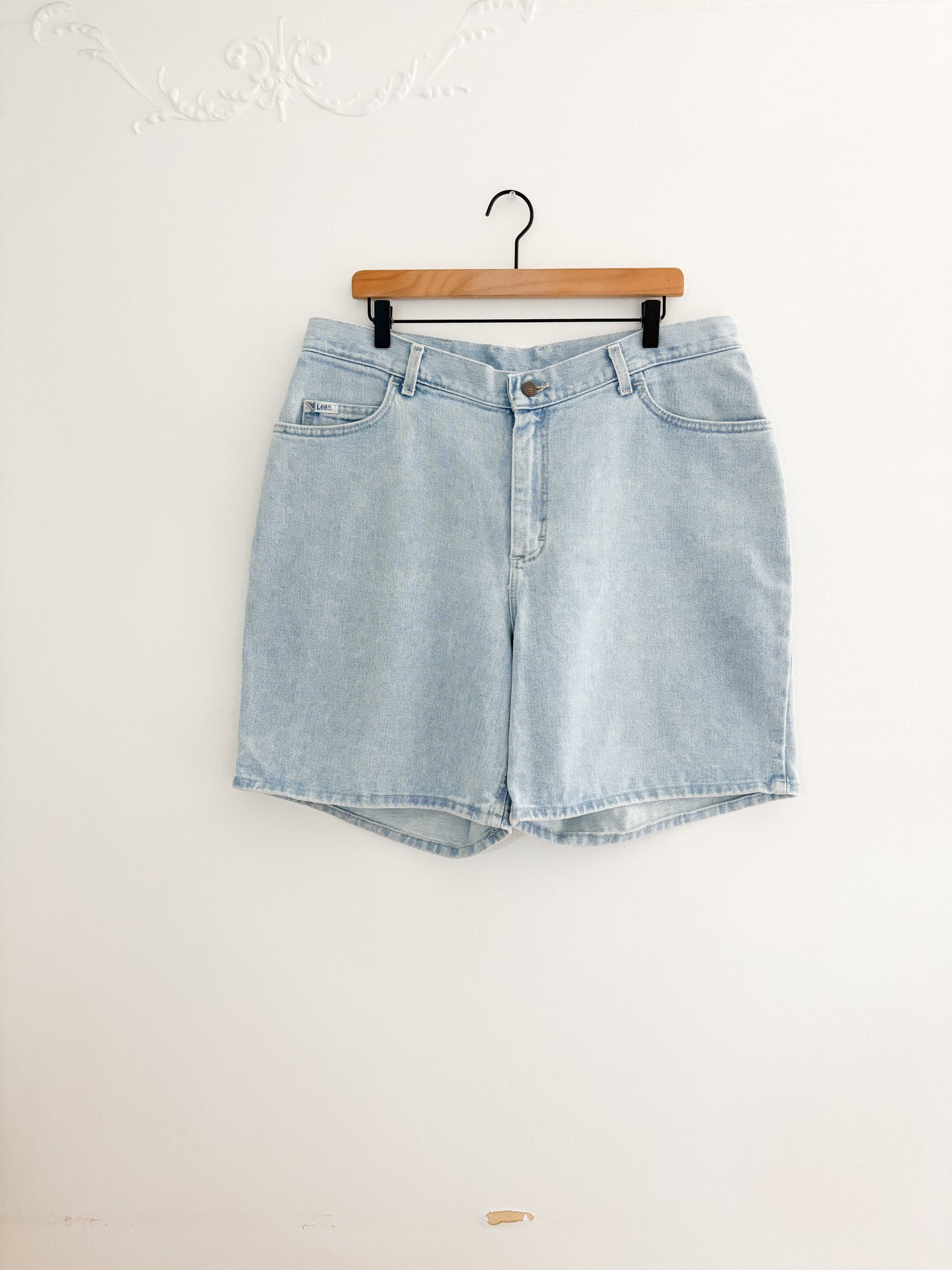 Vintage Lee Denim Shorts (36/37”)