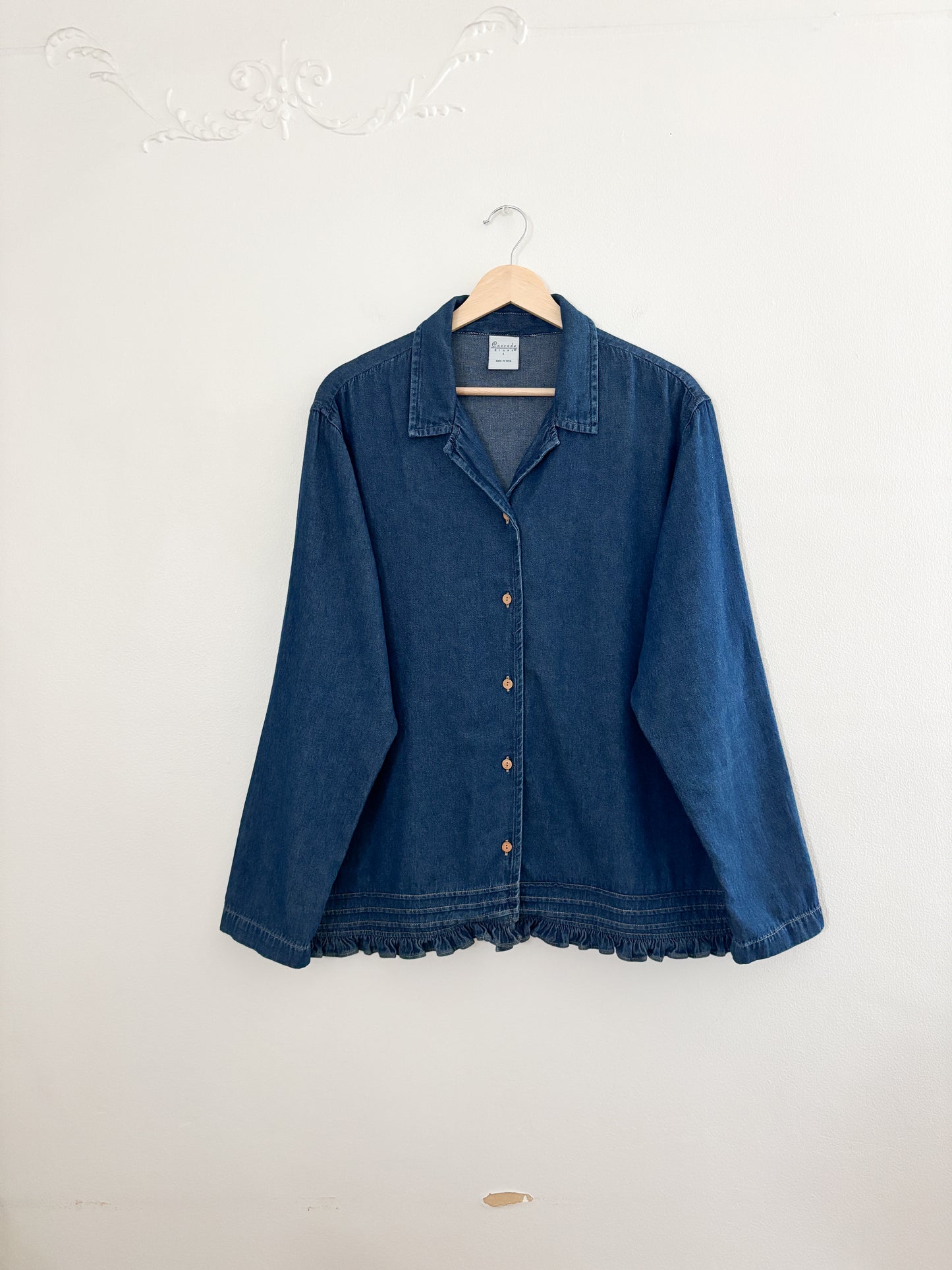 Vintage Chambray Button Up (L)