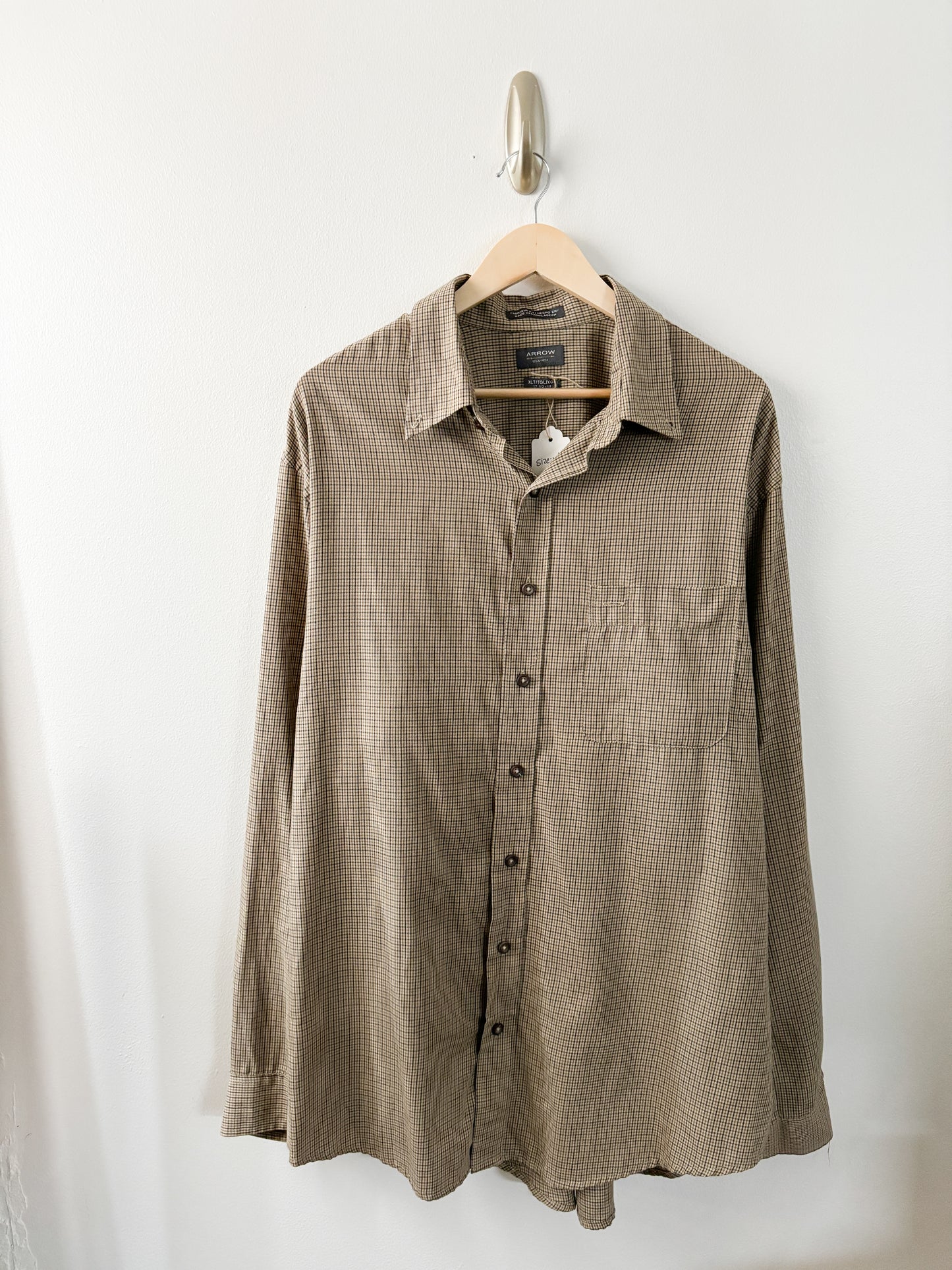 Arrow Plaid Button Down (XL)