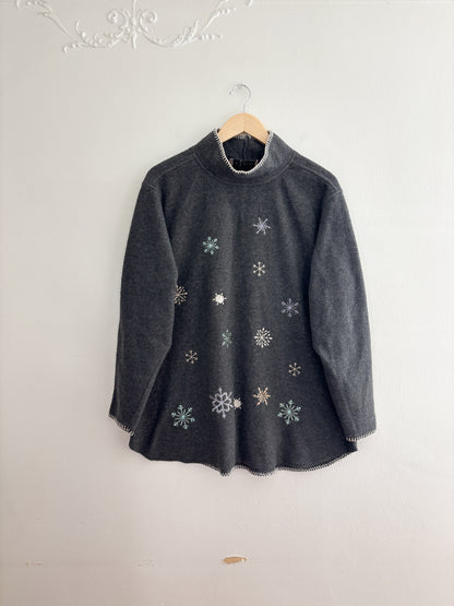 Vintage Grey Snowflake Fleece Sweater (XL)