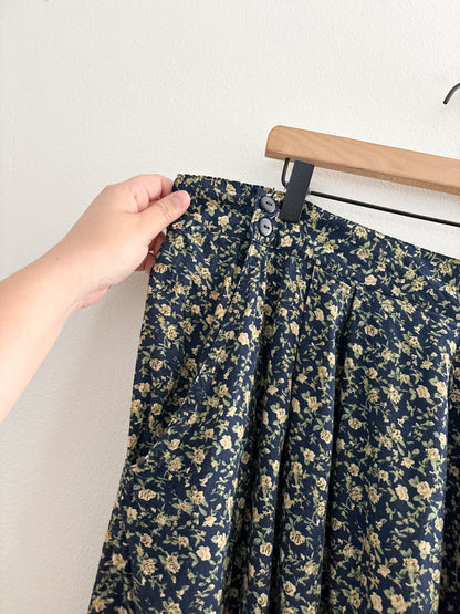 Vintage Floral Flowy Shorts (1x/2x)