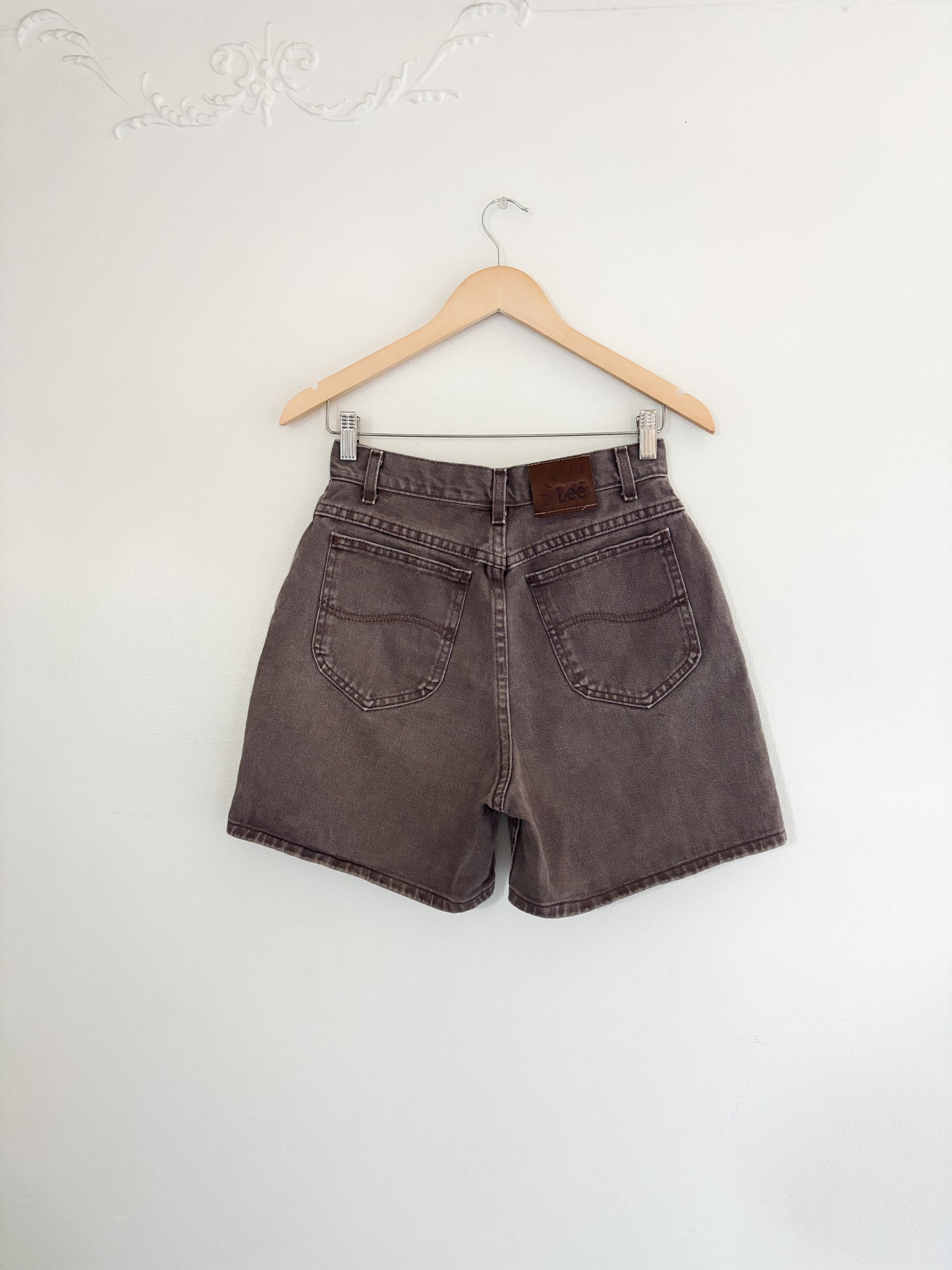 Vintage Riveted By Lee Brown Shorts (26”)