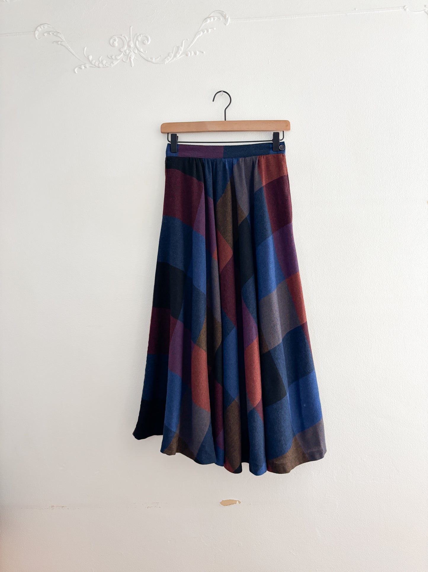 Vintage Patterned Skirt (24”)