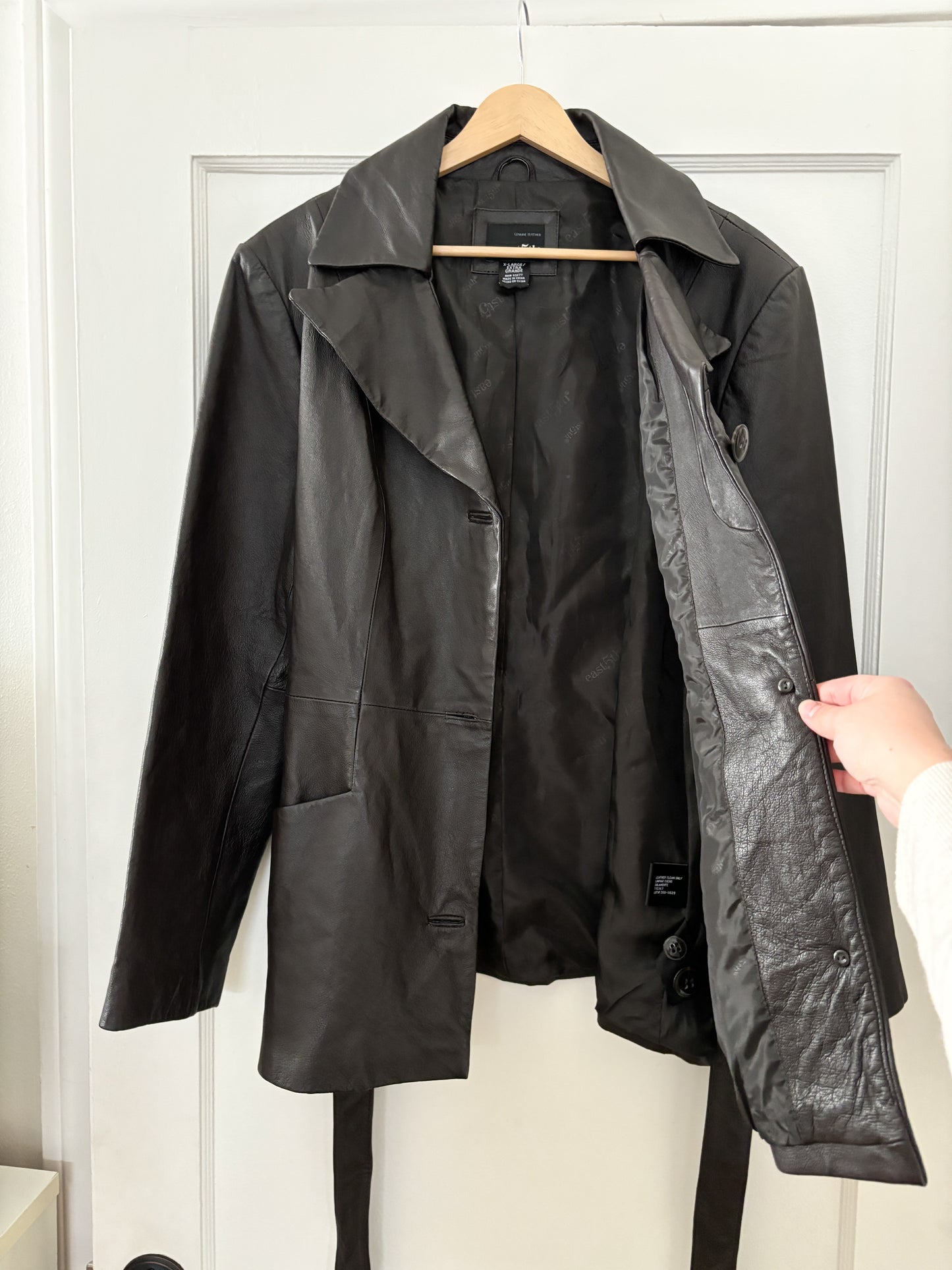 Vintage Y2K Leather Jacket (M/L)