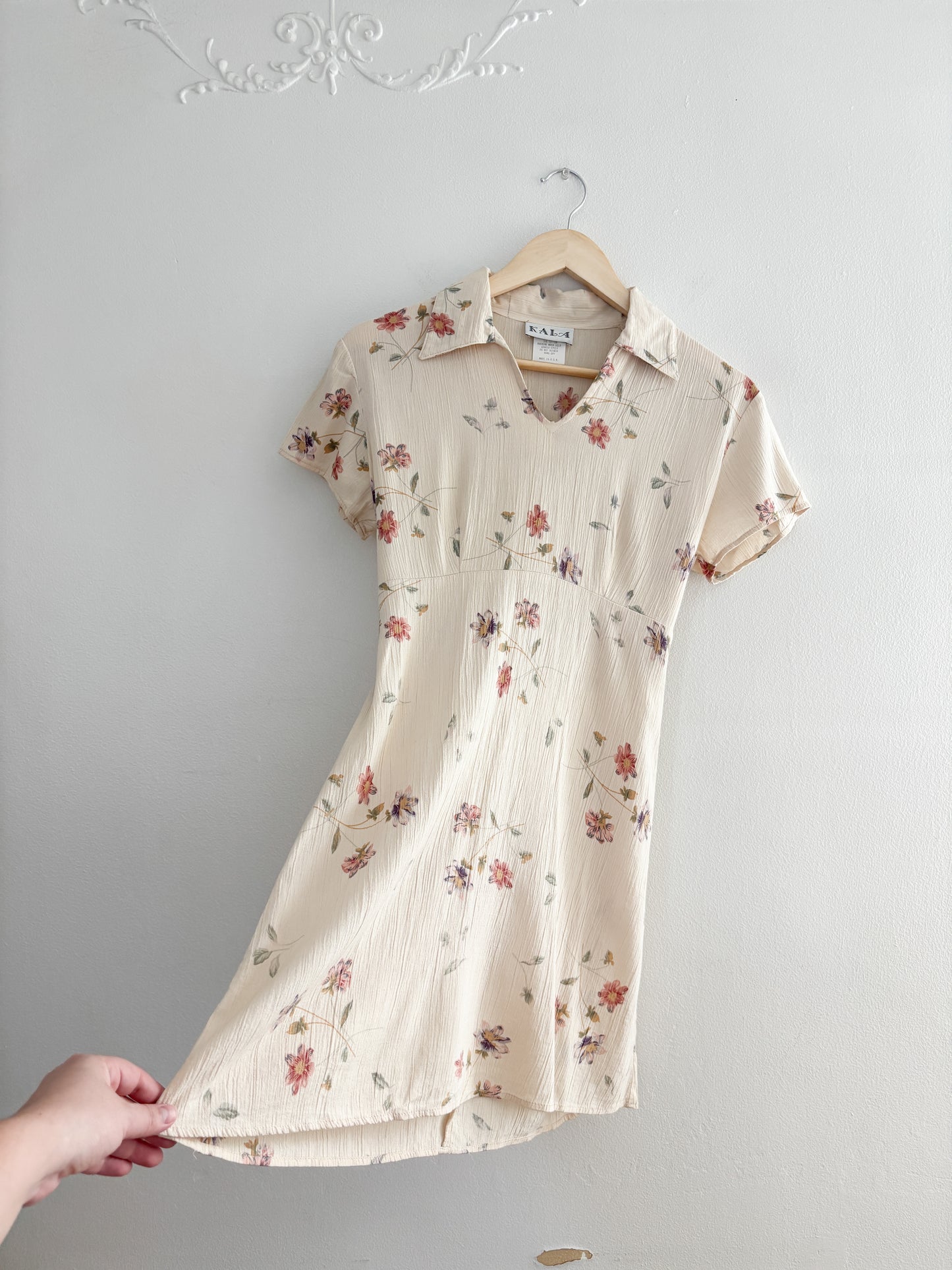 Vintage Floral Mini Dress (S/M)