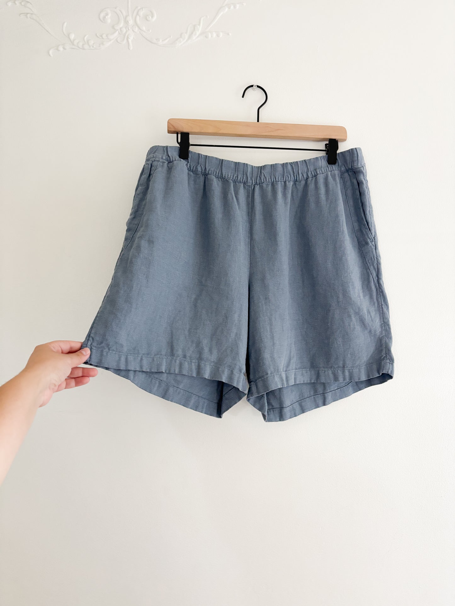 J Jill Linen Blue Shorts (L)