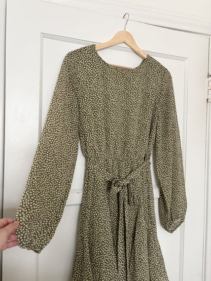 Joelle + Co Green Floral Dress (M)