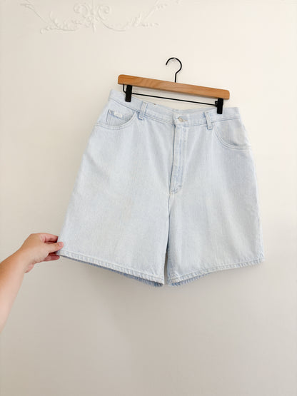 Vintage Light Wash Lee Shorts (32”)