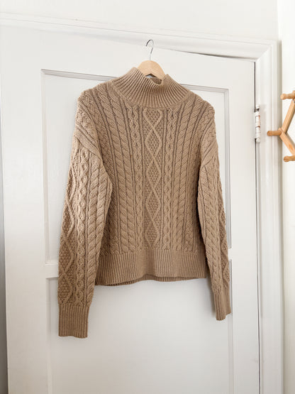 Banana Republic Cable Knit Sweater (M)
