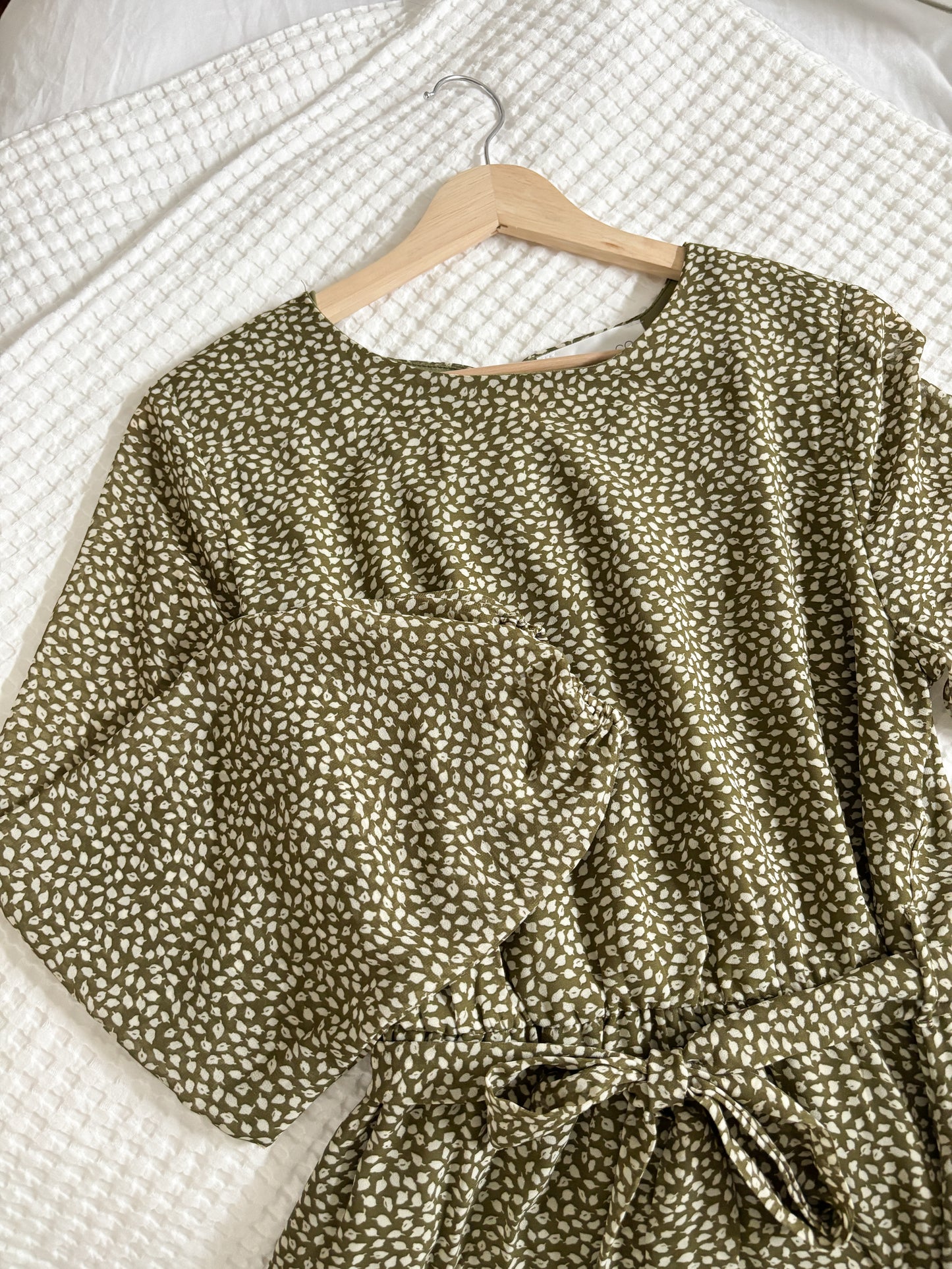 Joelle + Co Green Floral Dress (M)