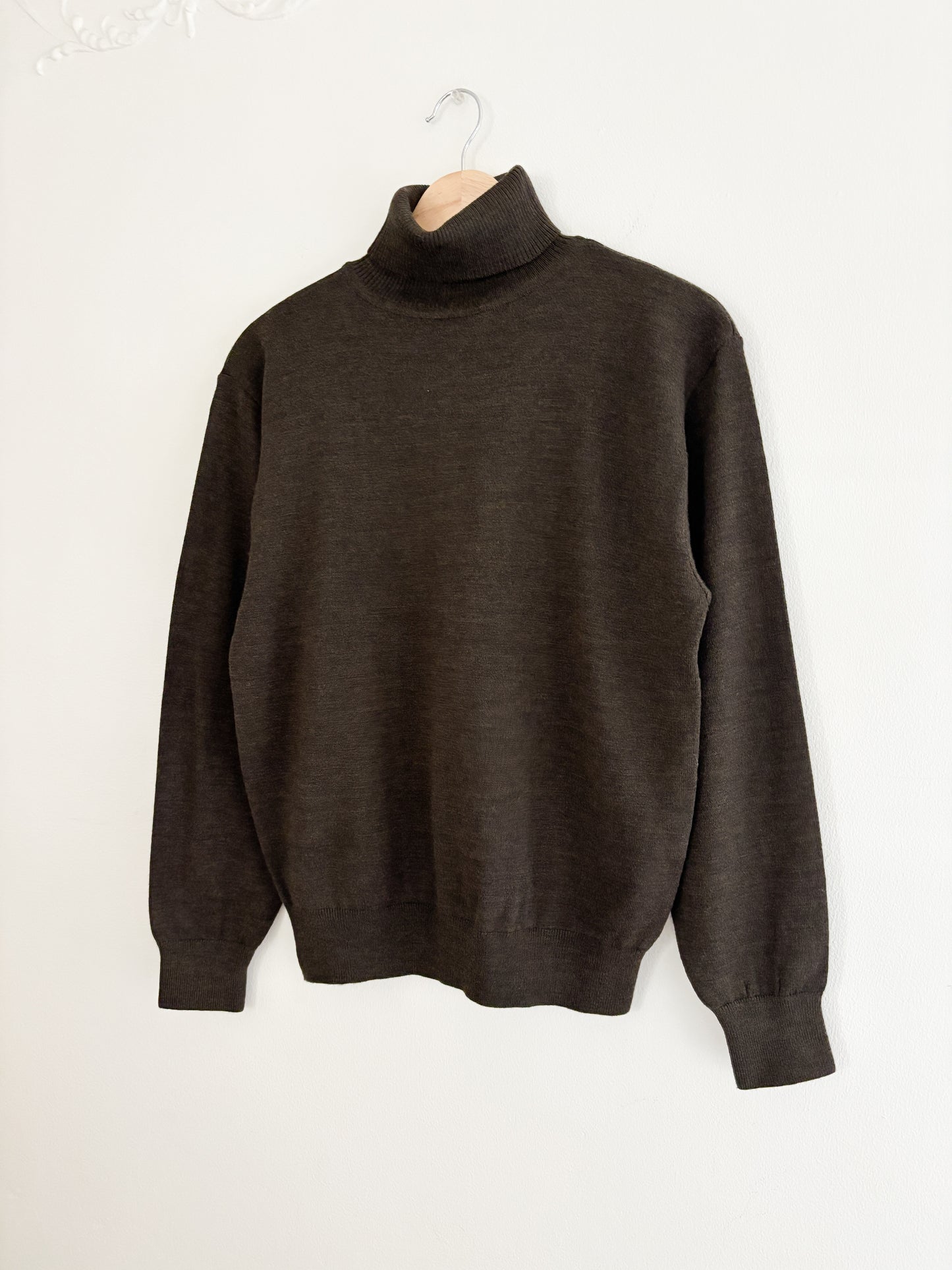 Brown Turtleneck Sweater (S/M)