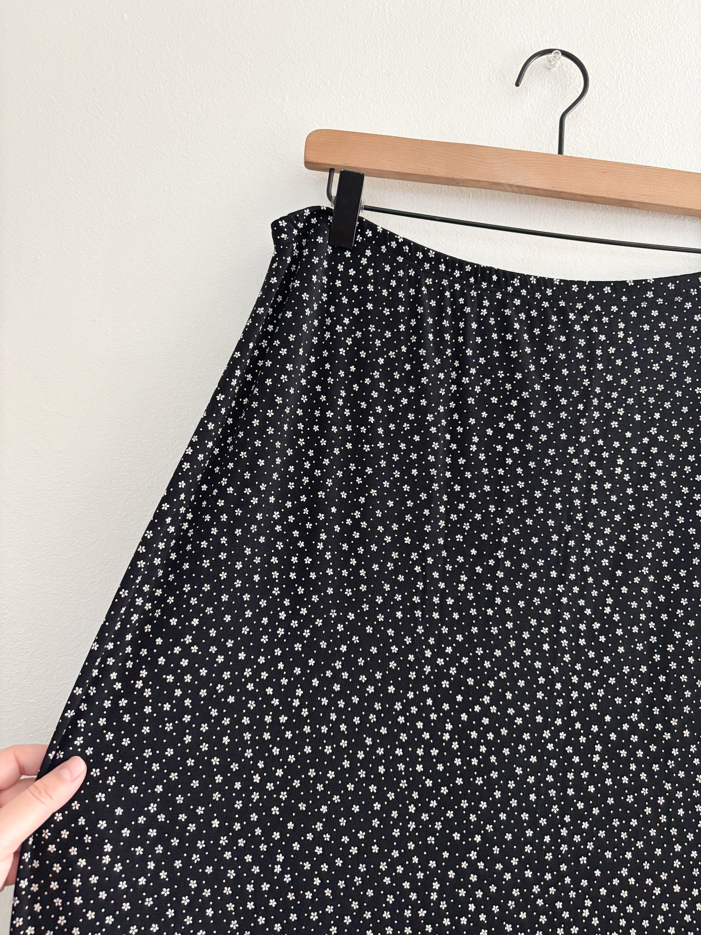 Vintage Floral Maxi Skirt (XL)