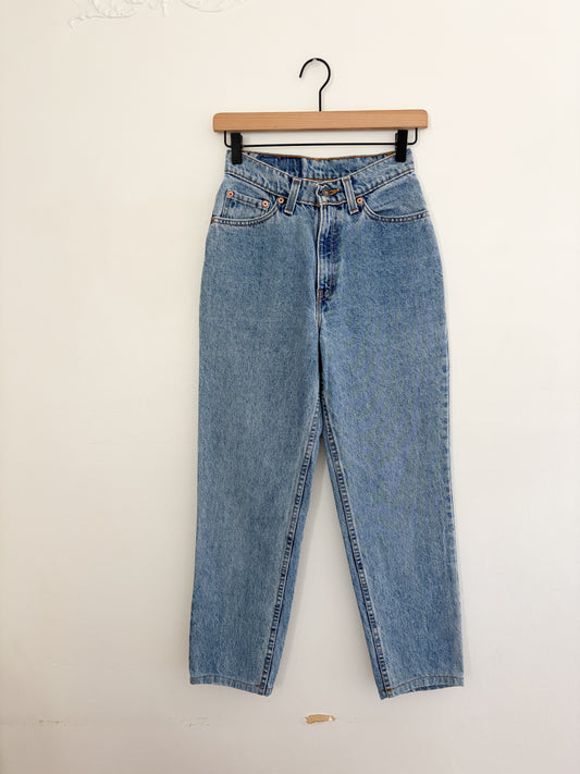 Vintage Levis Jeans (24”)