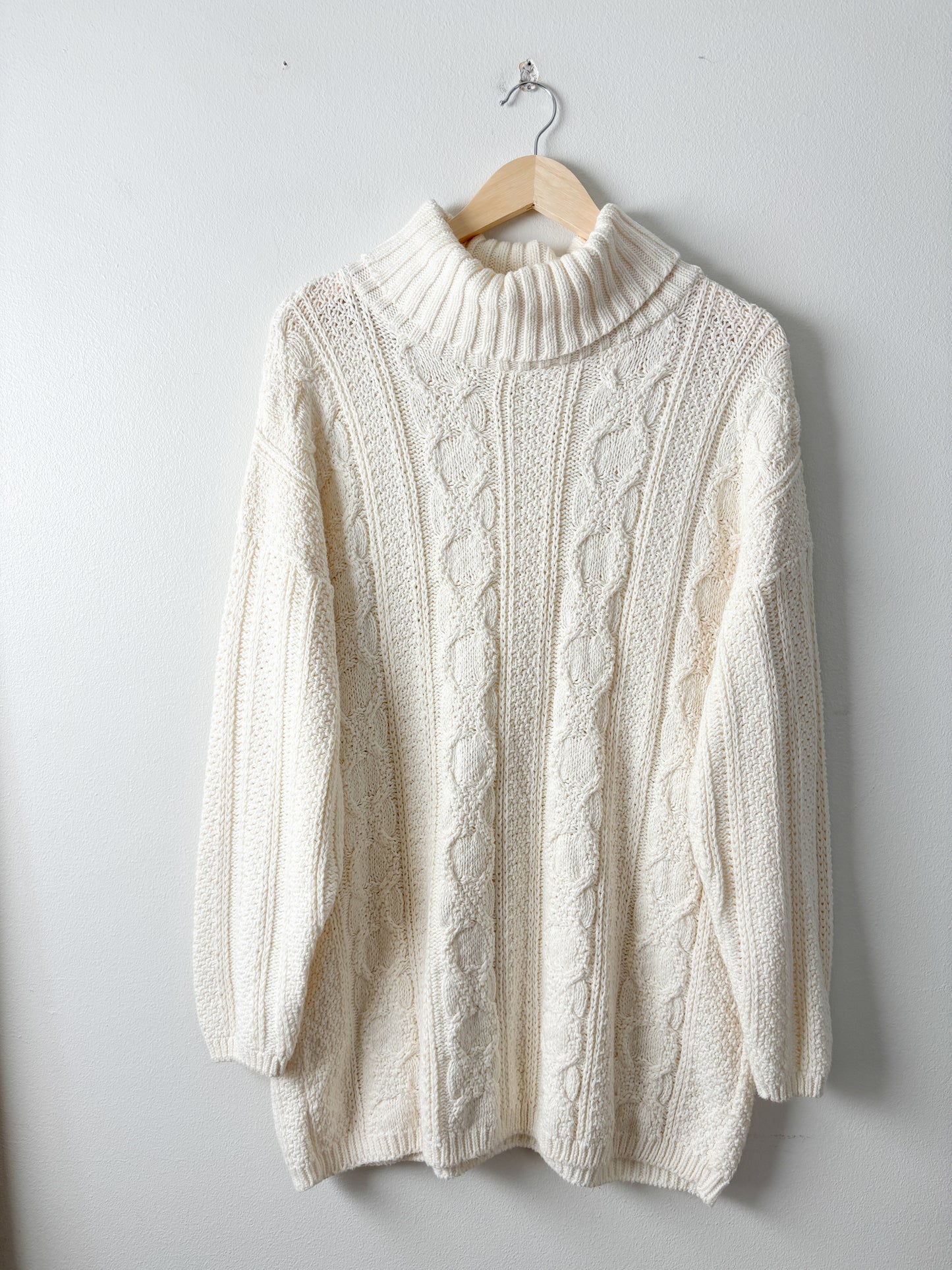 Vintage Cream turtleneck Sweater