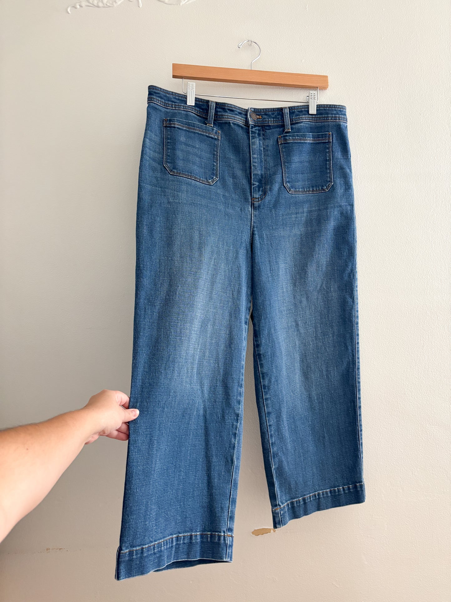 Talbots High Rise Wide Leg Crop Jeans (16)