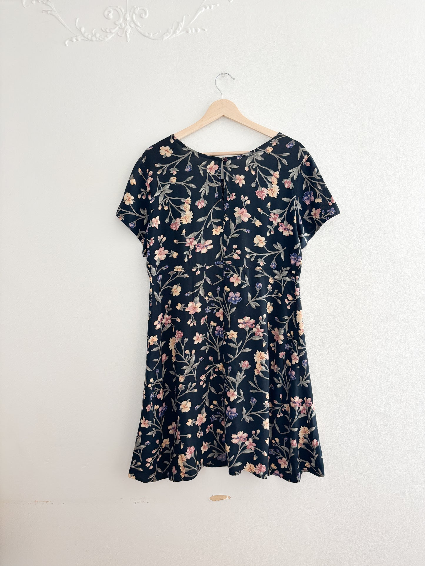 Vintage Floral Dress (S/M)