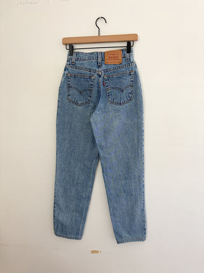 Vintage Levis Jeans (24”)