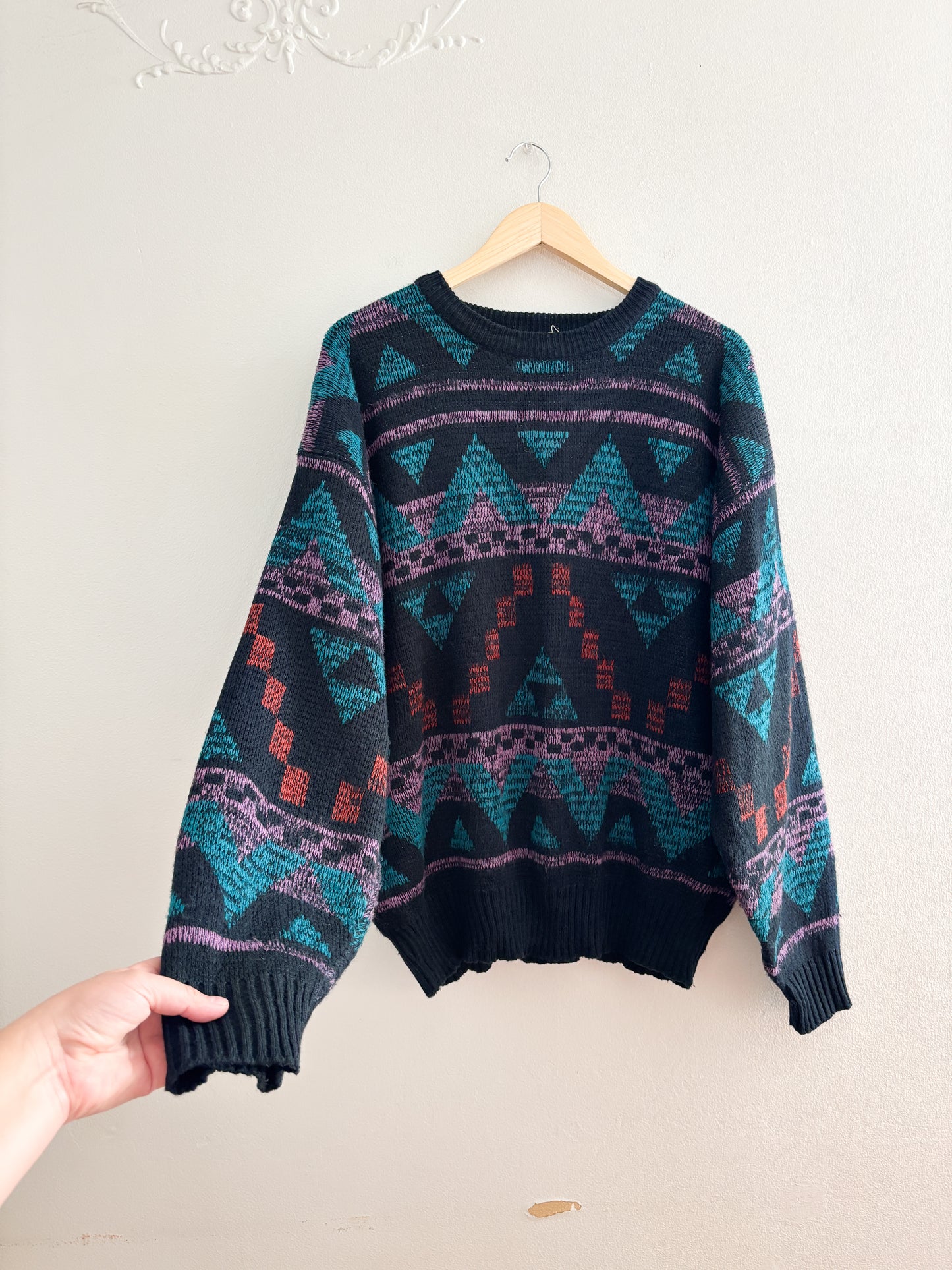 Vintage Patterned Sweater (XL)