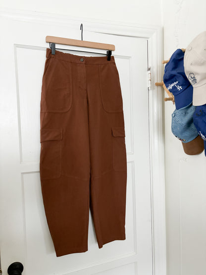 LuluLemon Cargo Pocket Pants (27)