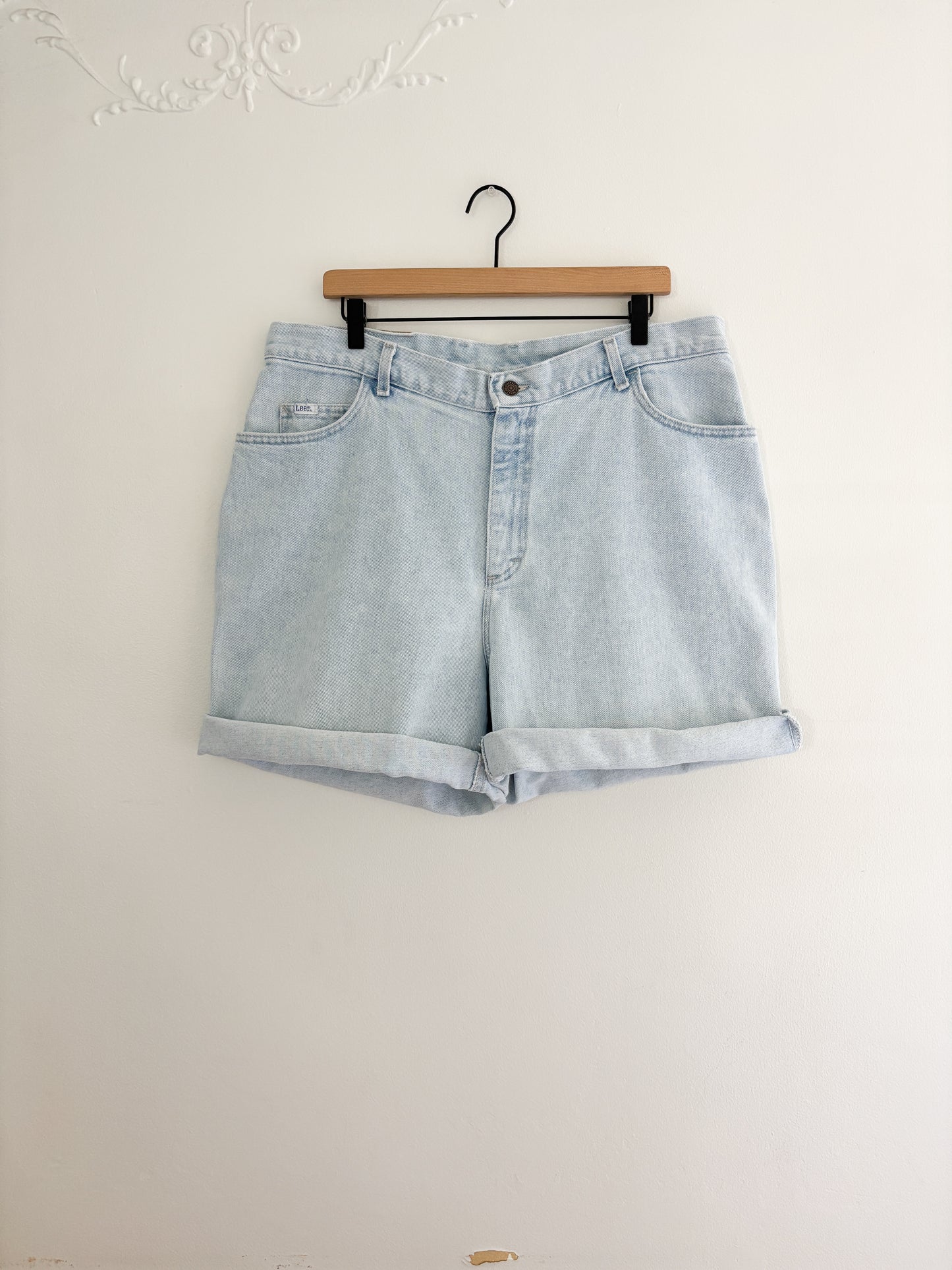 Vintage Light Wash Lee Shorts (37/38”)