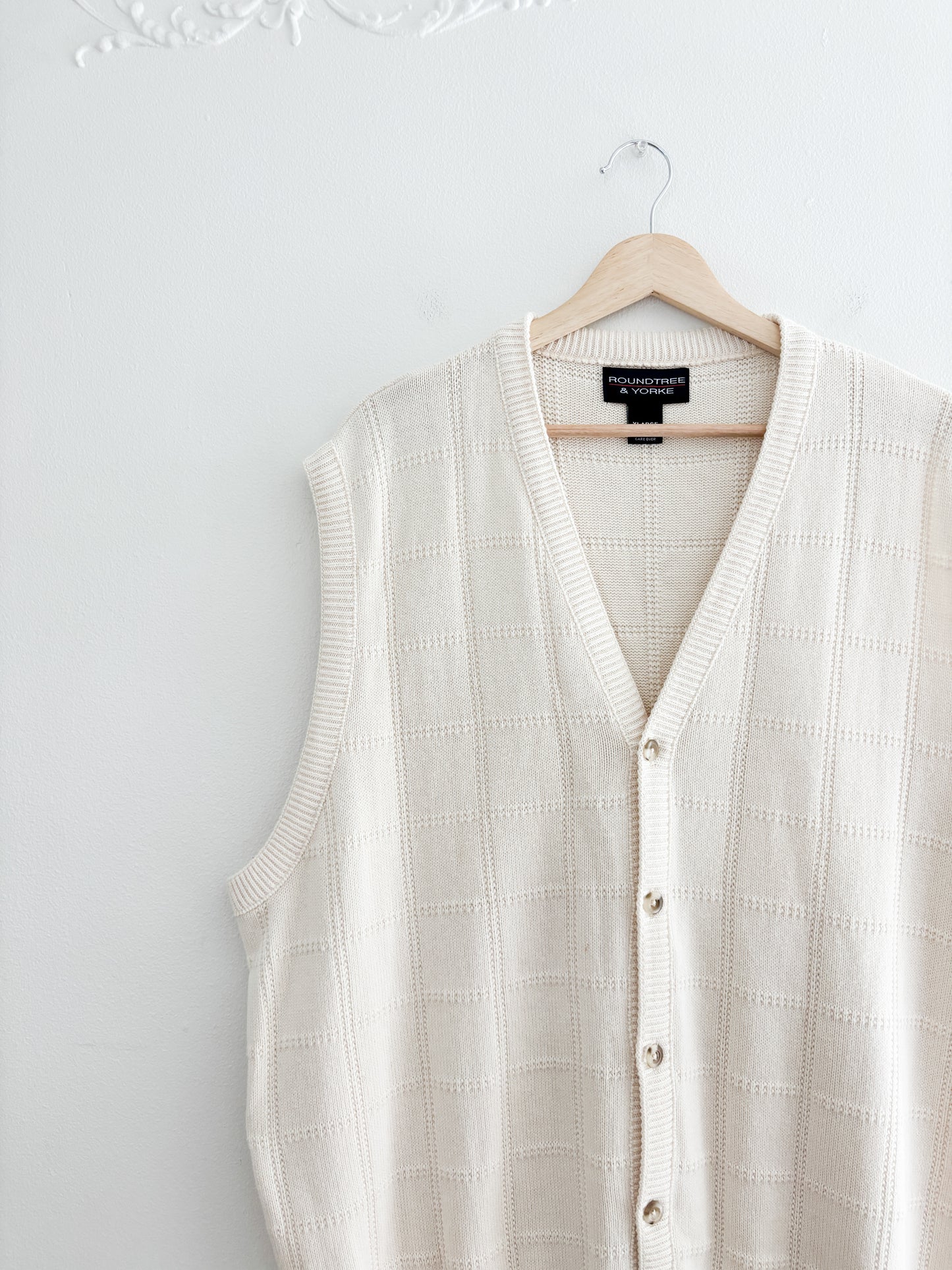 Cream Sweater Vest (XL)