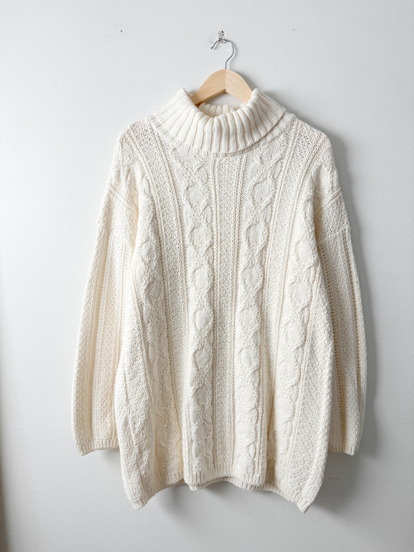 Vintage Cream turtleneck Sweater