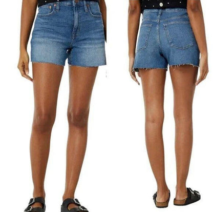 Madewell “Mom Jean Short” (33)