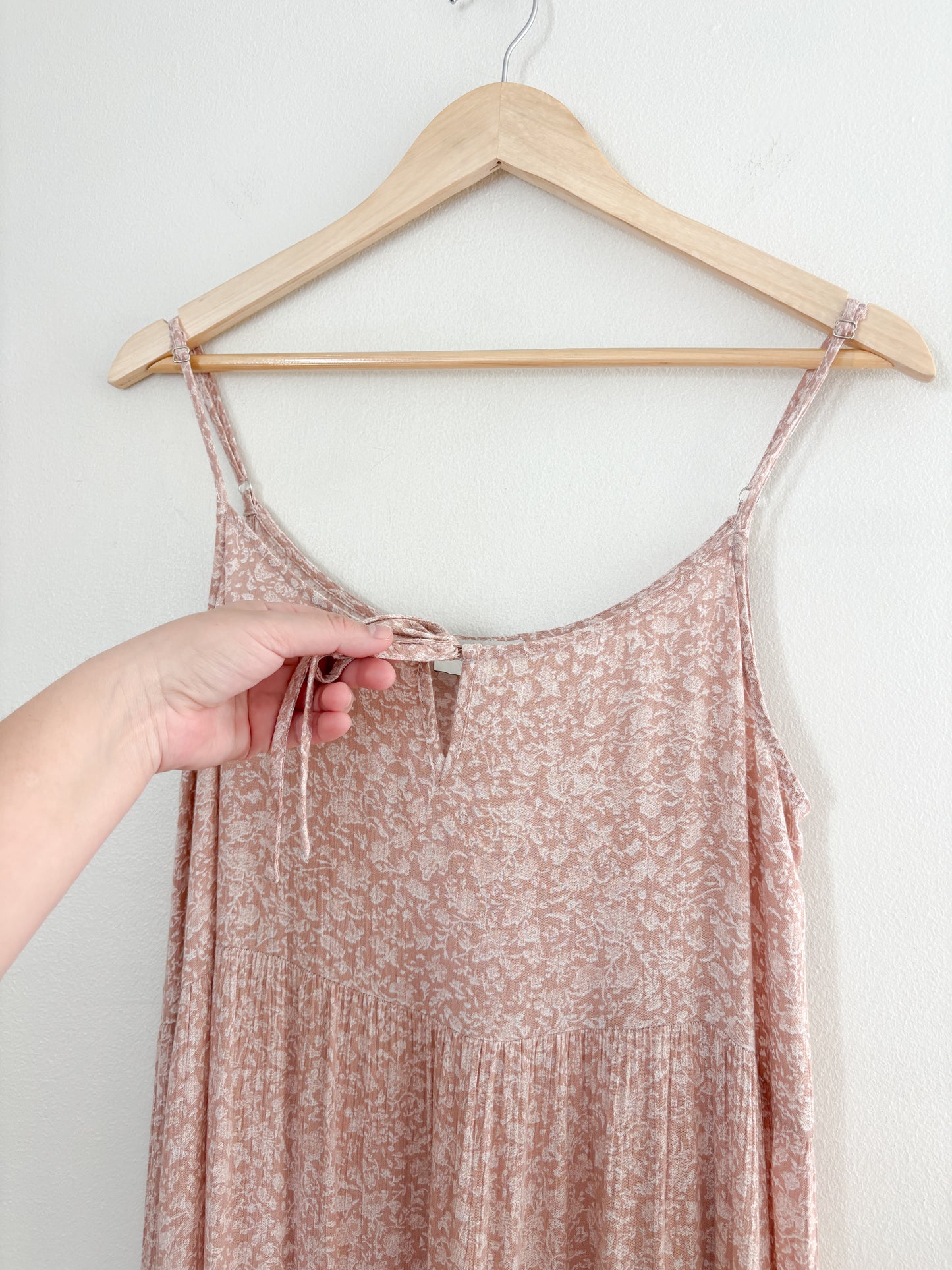 Dress Forum Pink Floral Maxi Dress (S)